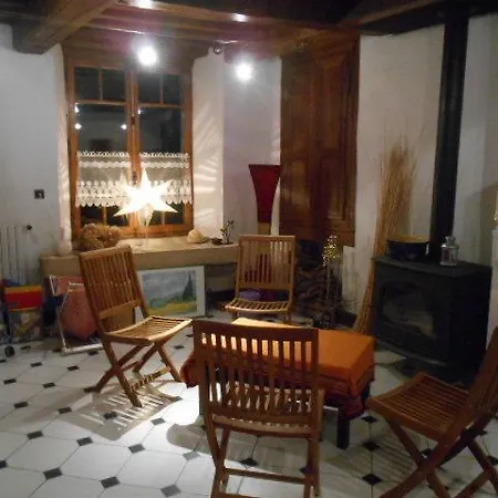 לינה וארוחת בוקר La Maison De Marie-claire Doncourt-sur-Meuse