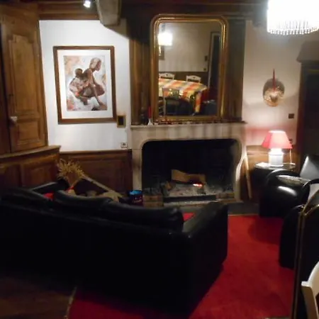 La Maison De Marie-claire Frühstückspension 3*