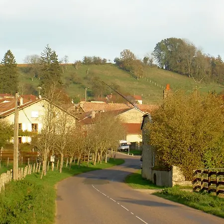 La Maison De Marie-claire Frühstückspension Doncourt-sur-Meuse
