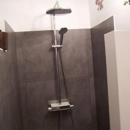 La Maison De Marie-claire Frühstückspension