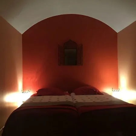 La Maison De Marie-claire 2*