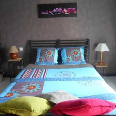 La Maison De Marie-claire Bed & Breakfast 2*